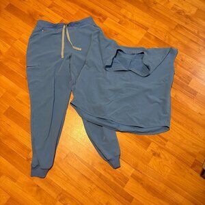 Figs scrubs